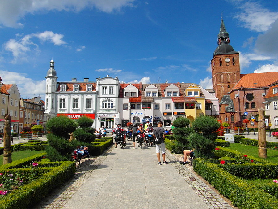 Ryneczek w Biskupcu