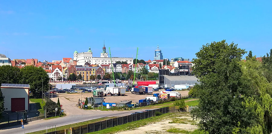 Widok zza Odry na Szczecin