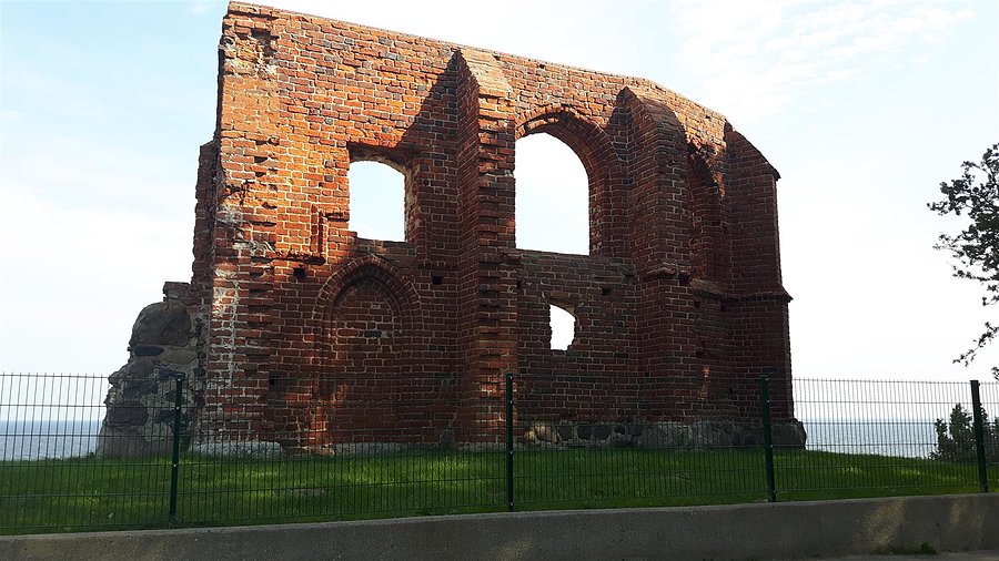 Najsłynniejsze ruiny na wybrzeżu