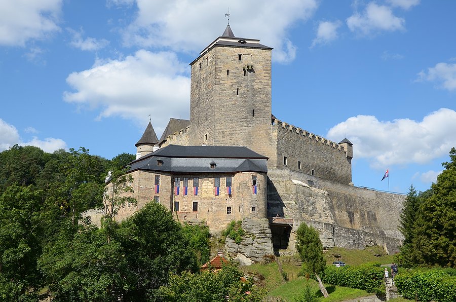 Zamek Kost