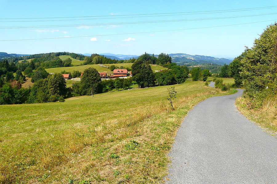 Widok na Valassko z szlaku na Tanecnice