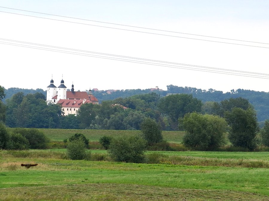 Klasztor w Hebdowie koło Nowego Brzeska