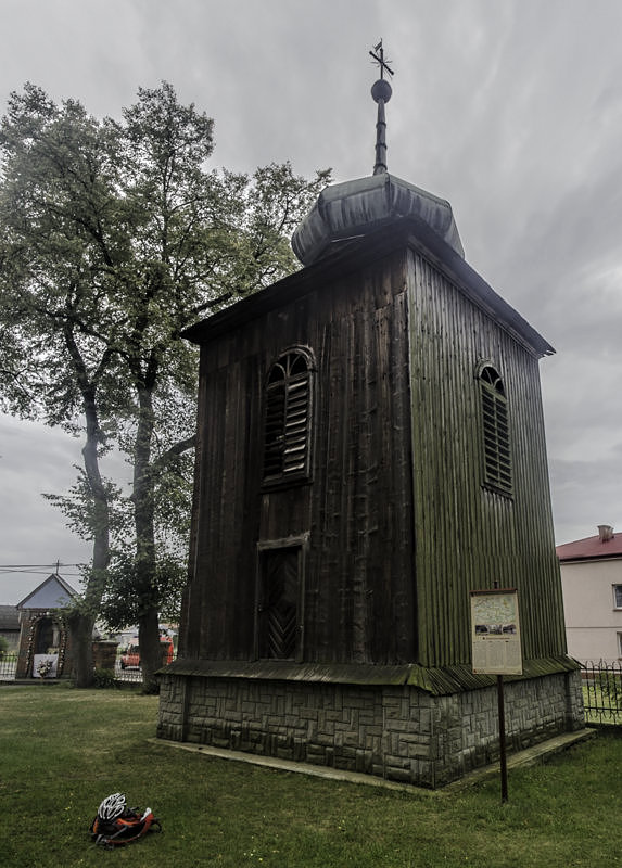Dzwonnica przykościelna w Zaborowie