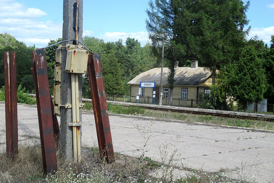 Stacja kolejowa w Sobiborze