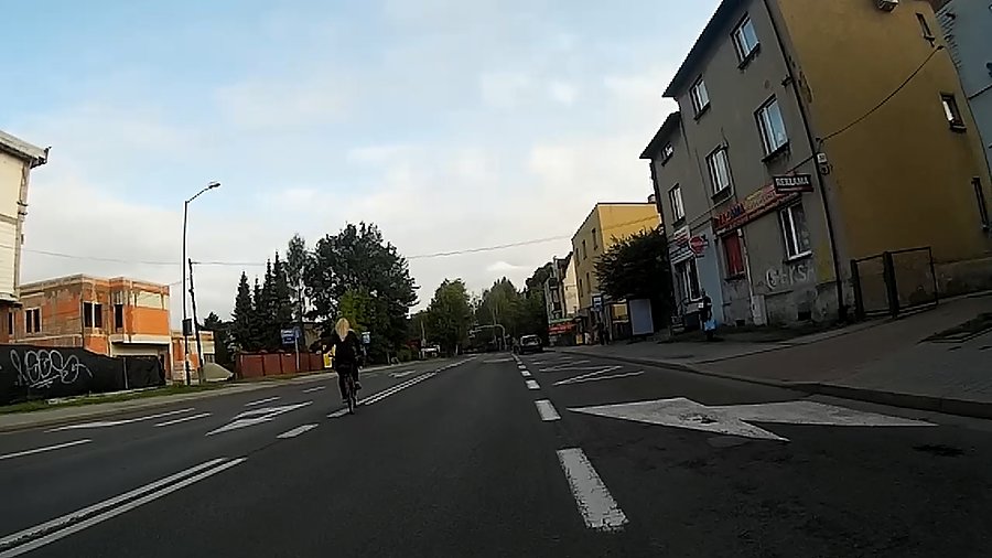 Rowerzystka o poranku :)