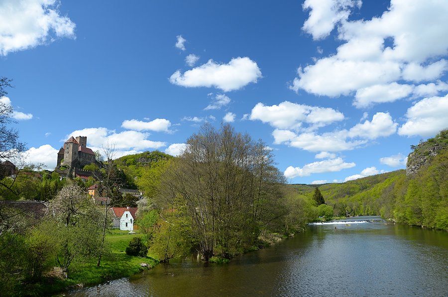 Hardegg i rzeka Thyaa/ Dyja