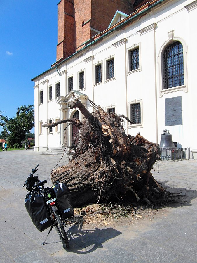 Plac przy katedrze - Gniezno