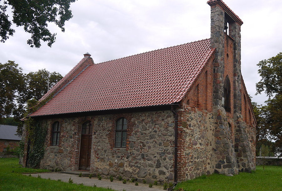Kościółek w Sarniku pod Pełczycami