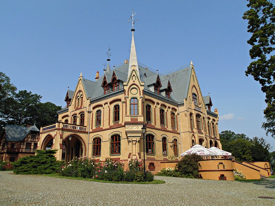 Pałac w Większycach