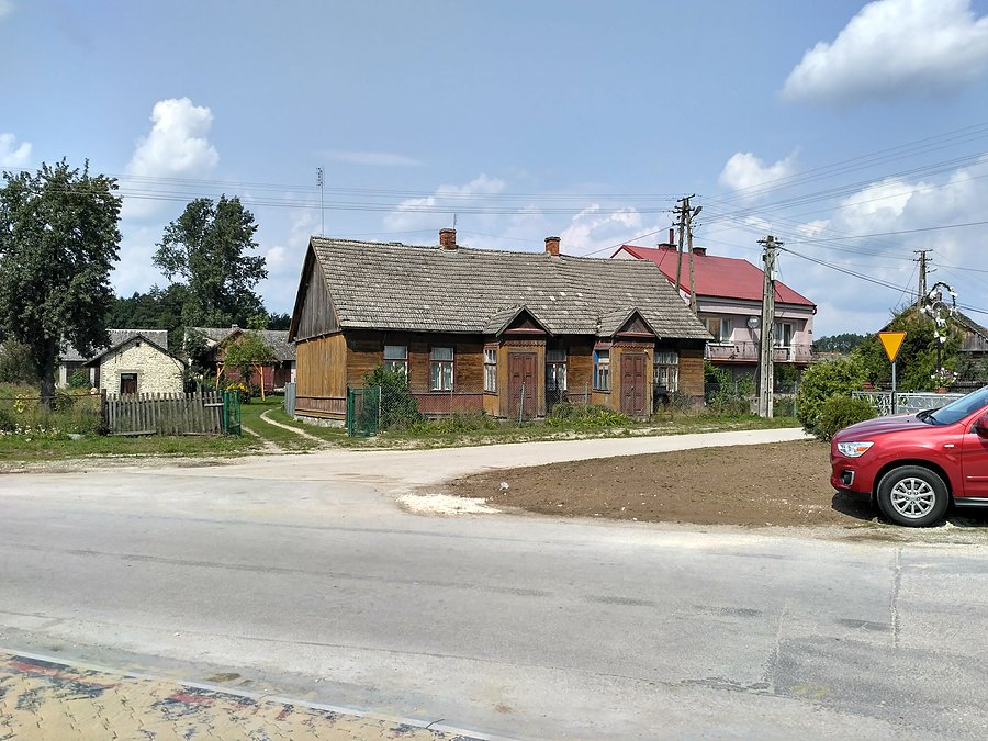 Drewniany budynek w Kozłowie