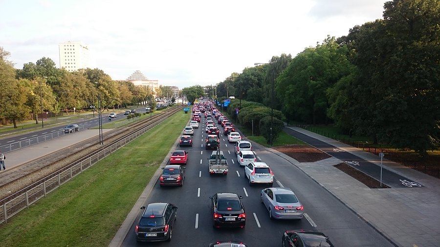 Koreczek na al Niepodległości