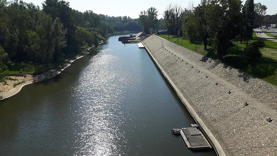 Port Czerniakowski z Mostu Łazienkowskiego