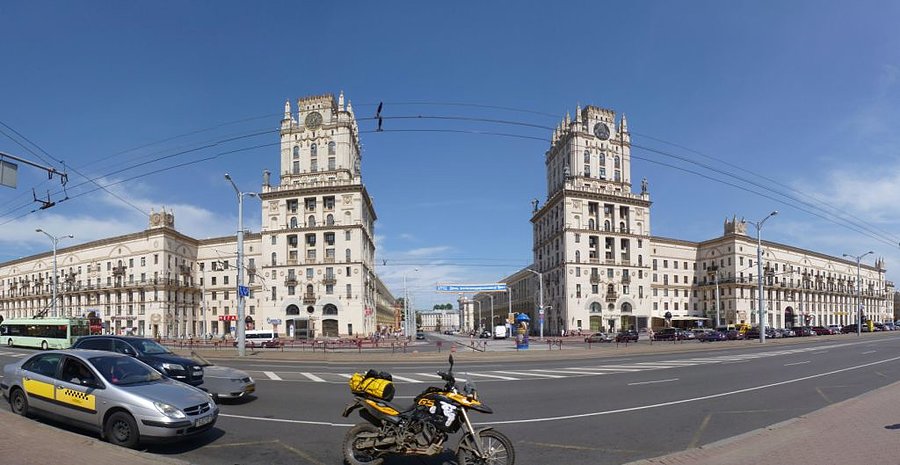Miński dworzec. Socrealizm monumentalny