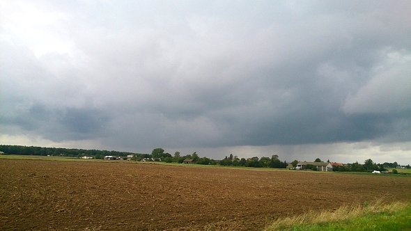 Ciemna chmura w Osmolicach