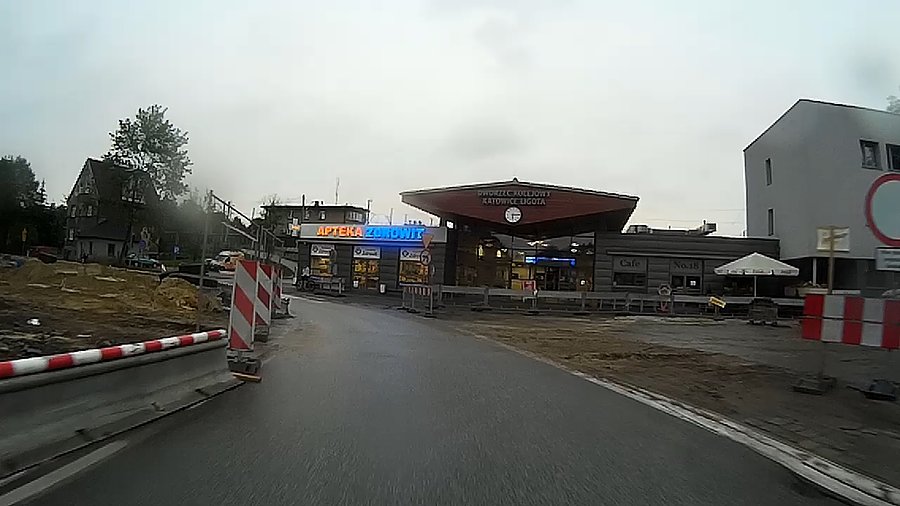 Przy dworcu PKP na Ligocie