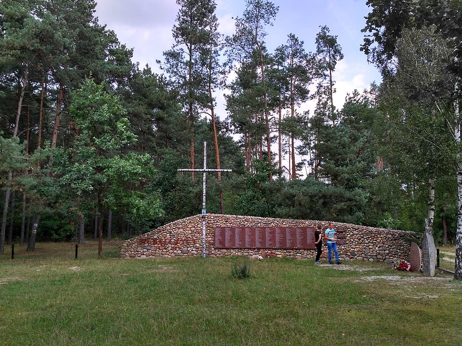 Przy Szańcu Hubala