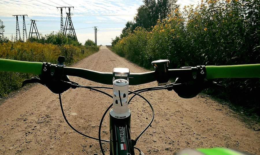 Piękny rowerowy poranek
