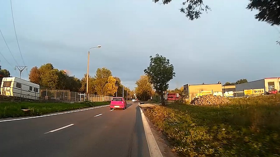 Pojawiło się słońce gdzieś z tyłu