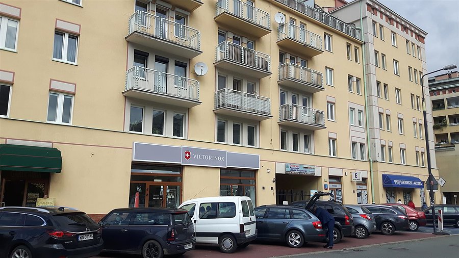 Sklep firmowy na Ptasiej
