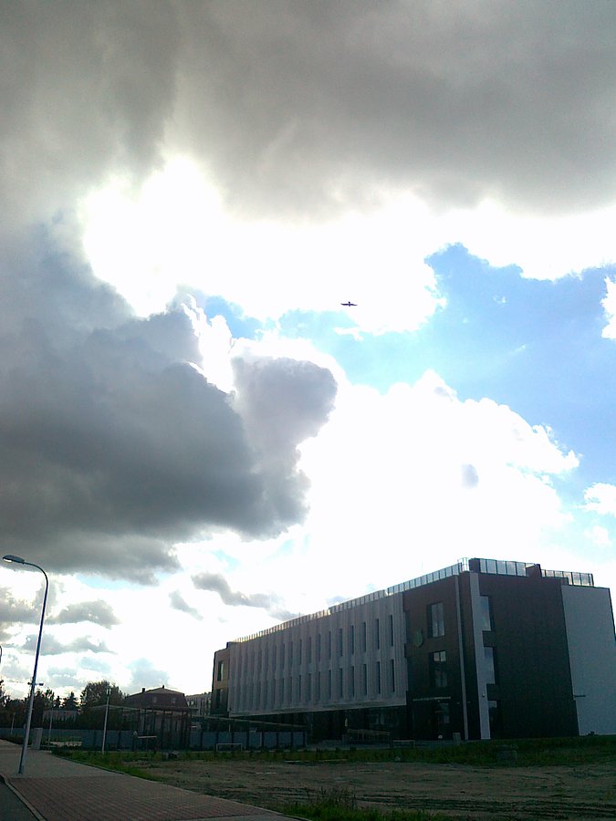 Słońce i chmury