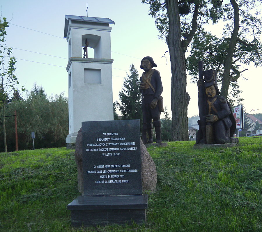 Pszczew. Mogiła 9 żołnierzy napoleońskich