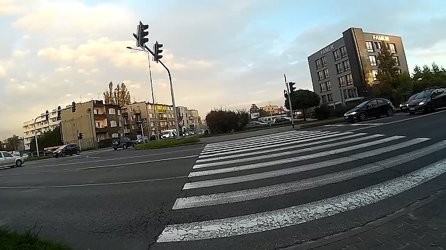O poranku słoneczki pięknie świeci