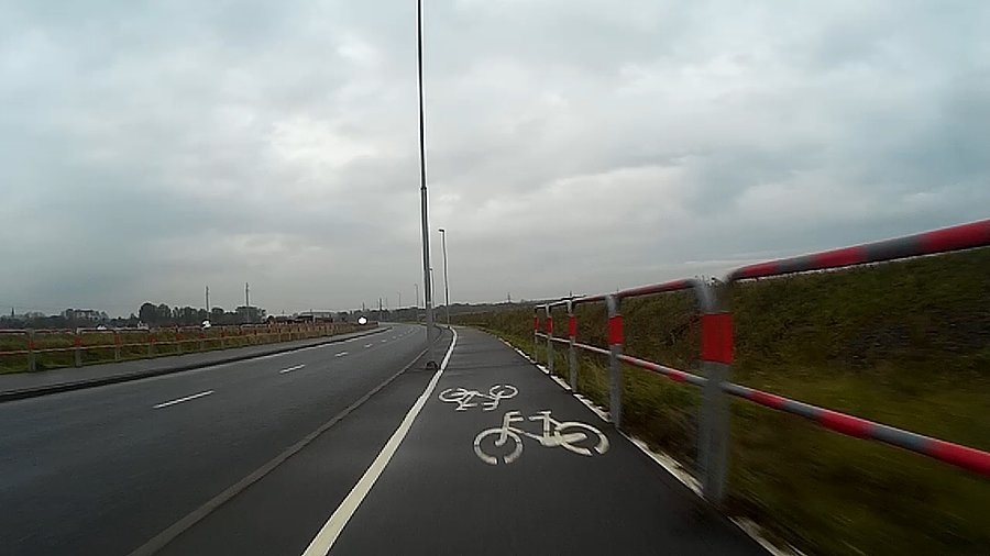 Pogoda taka sobie, znowu lekko siąpi