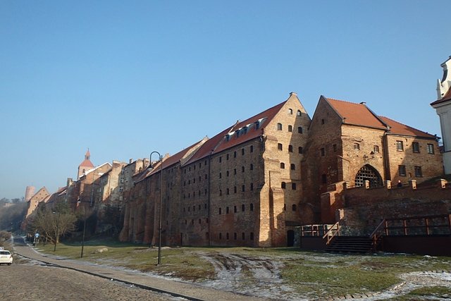Brama Wodna, zespół spichrzy, bazylika p.w. Świętego Mikołaja oraz długo oczekiwany "KLIMEK":)