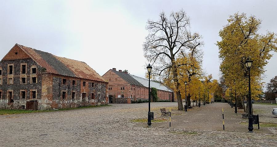 Przelewice (niem. Prillwitz) Mleczarnia i oranżeria