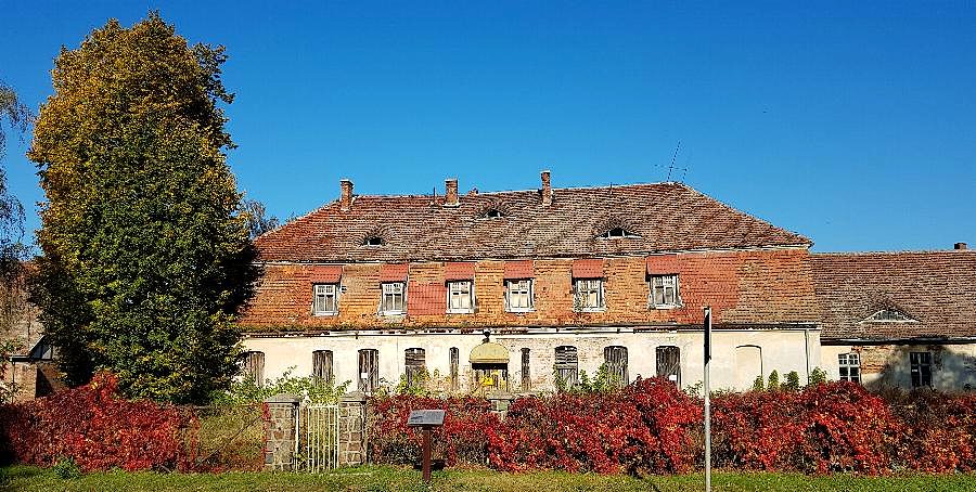 Kołbacz (niem.Kolbatz) Dwór z końca XVIII wieku