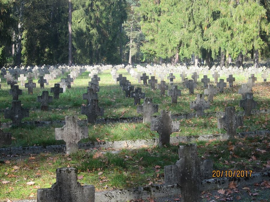 Cmentarz jeńców wojennych w Łambinowicach