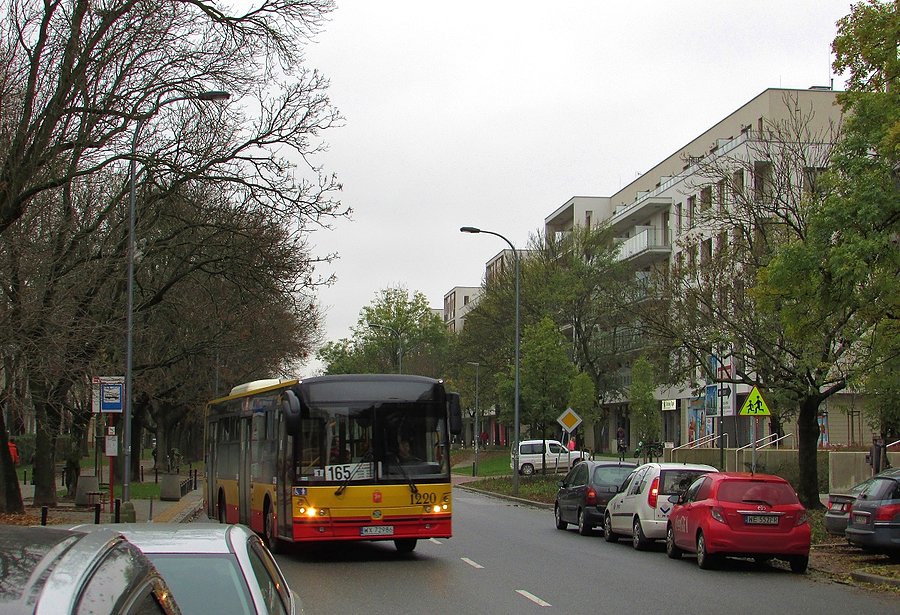 Autobus 165 na Obrzeźnej
