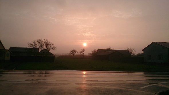 Słońce nad horyzontem
