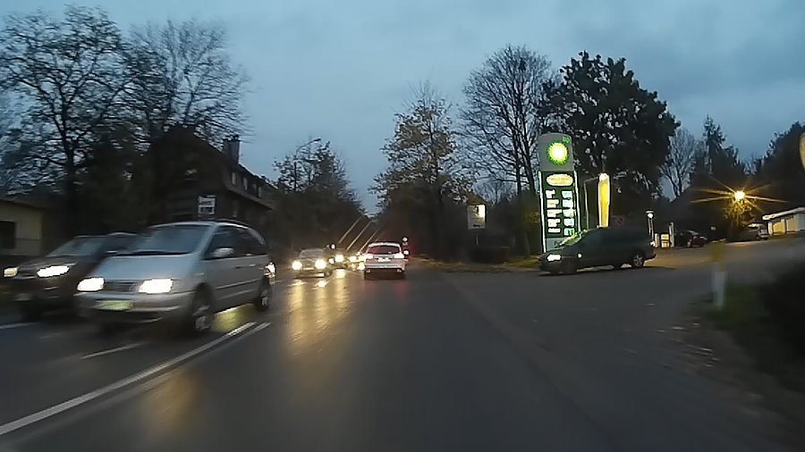 Troszkę zaciska