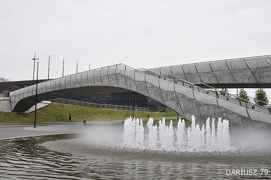 Katowice - Fontanna przy NOSPR (Plac Wojciecha Kilara)