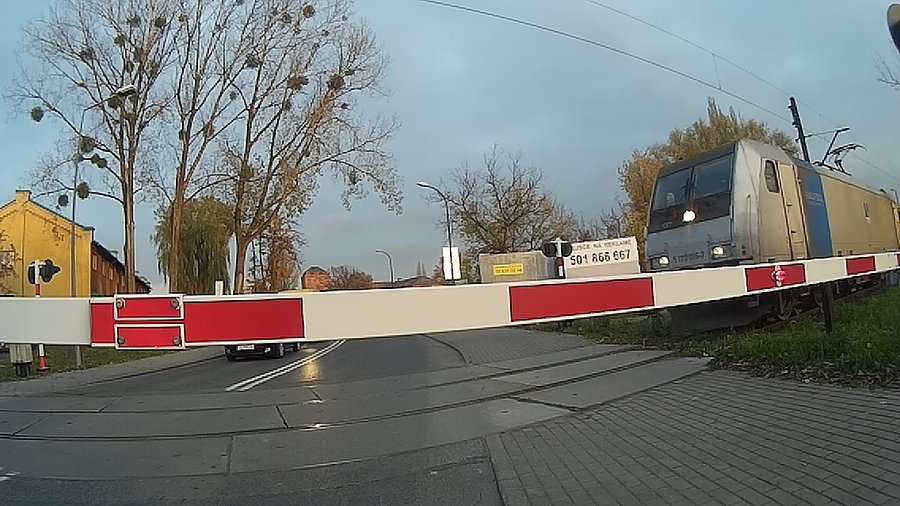 Zamknięty przejazd na Sośnicy