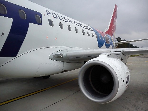 Embraer 170 na trasie do Szczecin Warszawa obłożenie chyba 100% - wchodziłem ostatni i oprócz mojego nie widziałem wolnych miejsc