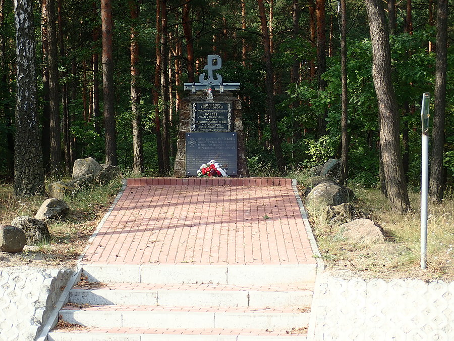 Pogorzel. Pomnik żołnierzy AK