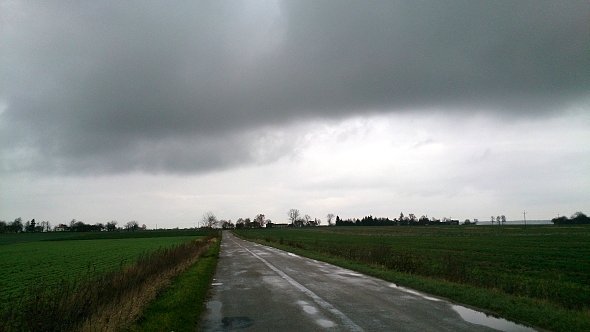 Ciemne chmury za mną