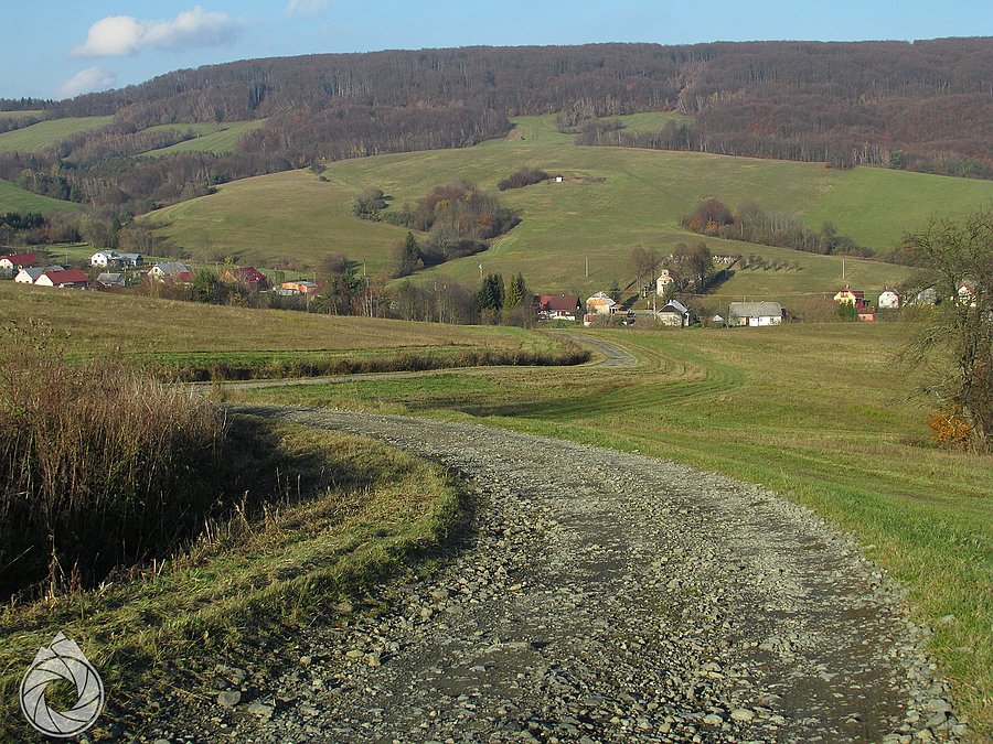 Podjazd na przełączkę pomiędzyOndavką i Zborovem