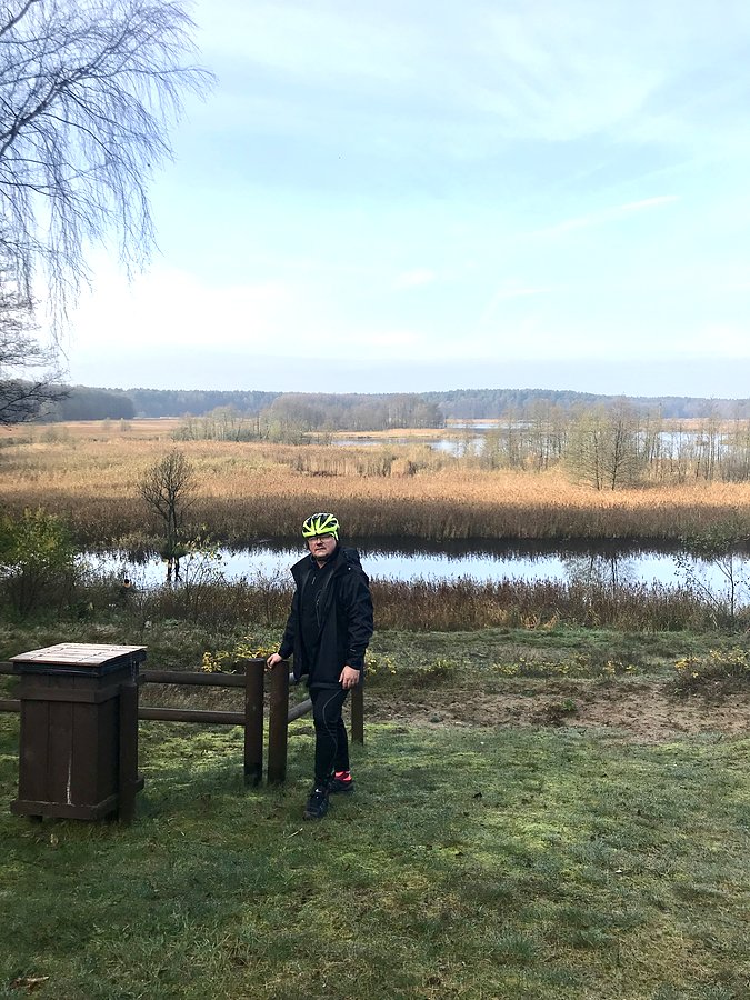 Punkt widokowy nad jeziorem
