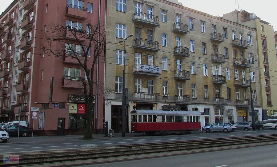 Berlinka przed Teatrem Kamienica