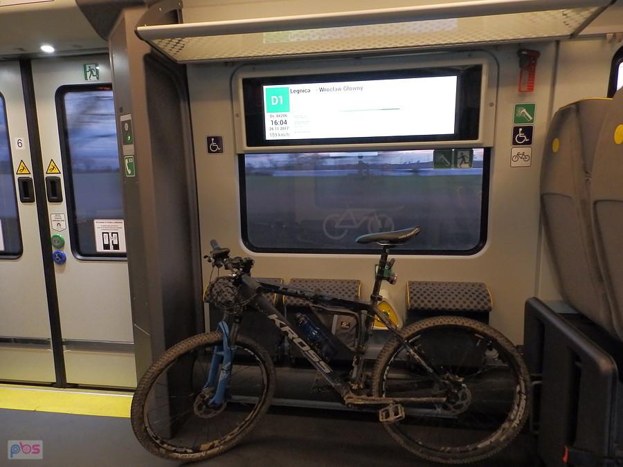 Kross pędzi 159 km/h