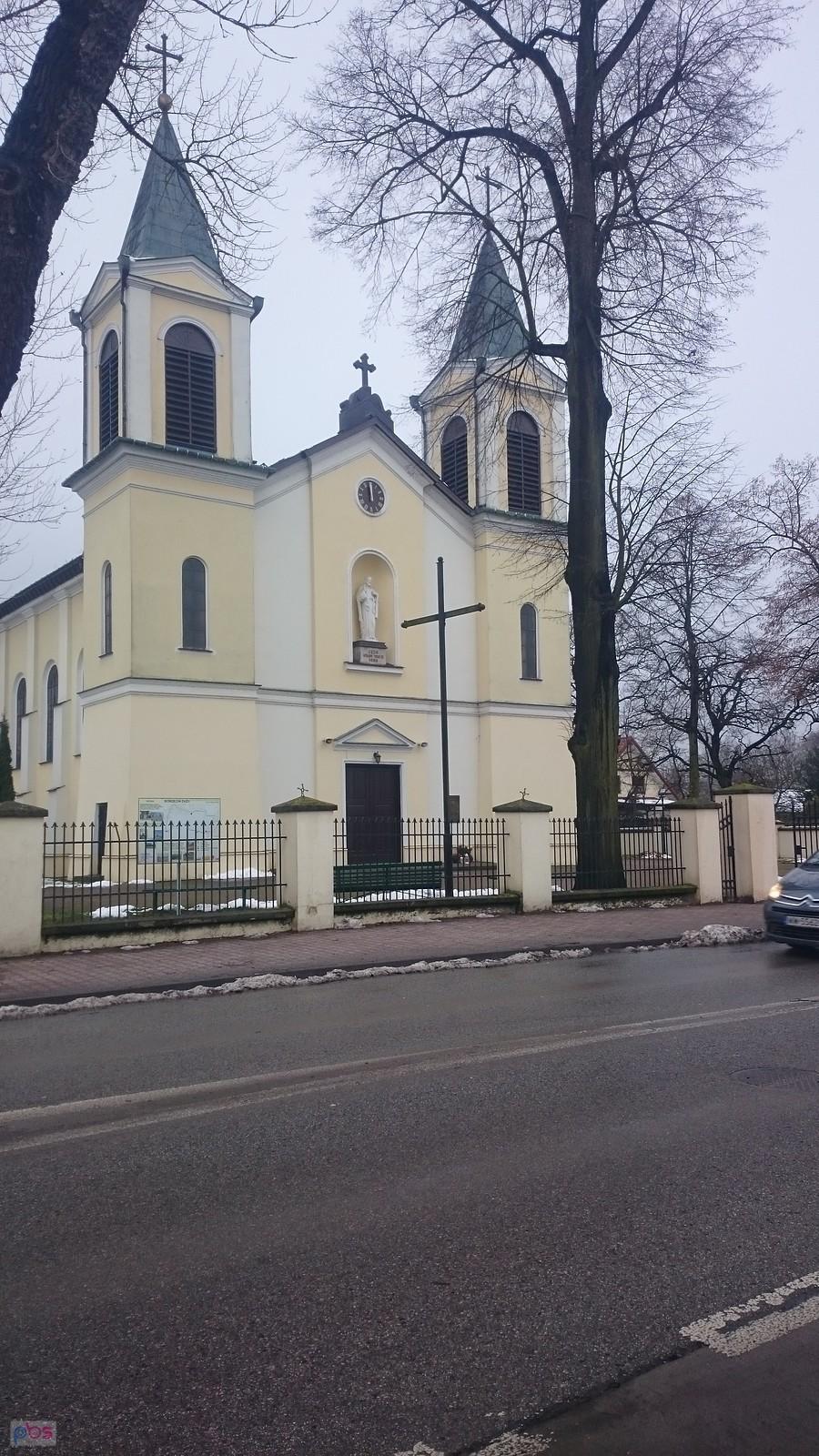 Ktoś był w tym miejscu w południe ? - Dziwnie brzmiały dzwony - w sumie to chyba nie biły dzwony tylko na cymbałkach ktoś grał - takie miałam wrażenie