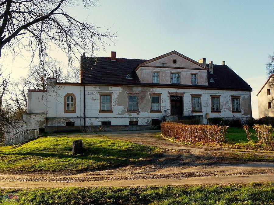 Pszczew - dawny pałac biskupów poznańskich
