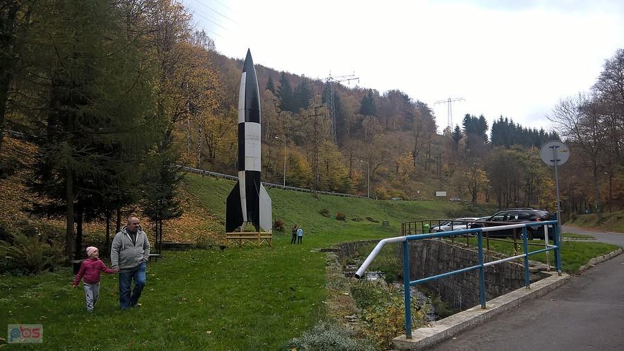 rakieta przy sztolniach walimskich