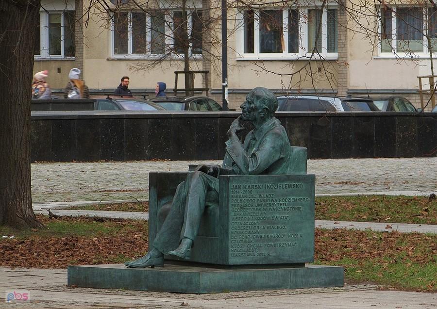 Ławeczka Karskiego
