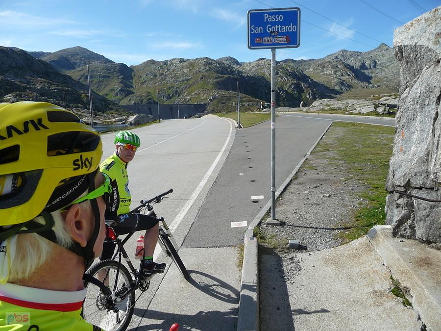 Disentis - Gotthardpass przez Oberalppass i spowrotem