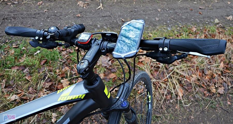 Nowy uchwyt na telefon - sprawdza się znakomicie.