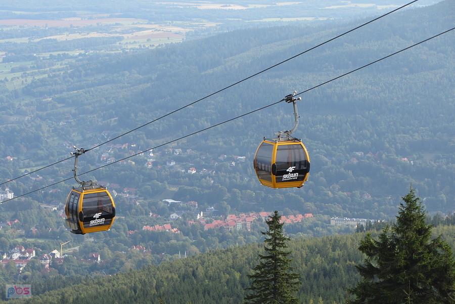 Gondola Świeradów Zdrój - widok spod schroniska.